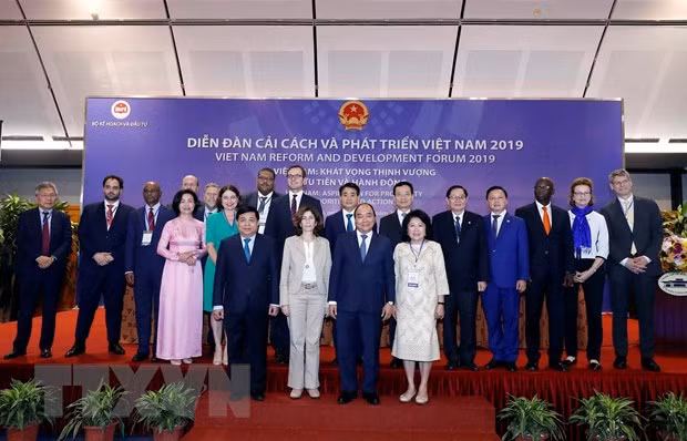 Thủ tướng Nguyễn Xuân Phúc đến dự và phát biểu tại Diễn đàn Cải cách và Phát triển Việt Nam 2019. (Ảnh: Thống Nhất/TTXVN)