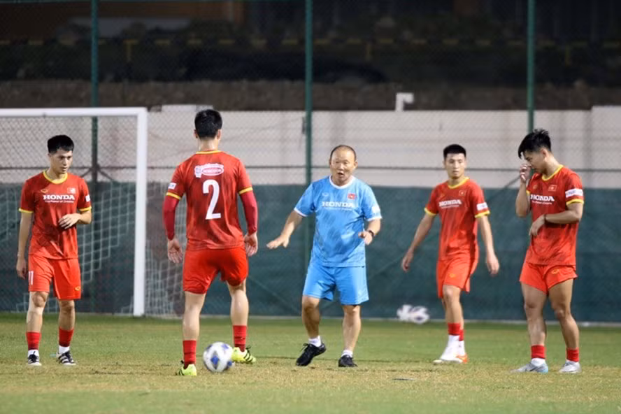 Ông Park Hang-seo và tuyển Việt Nam đang đứng trước áp lực lớn. Ảnh: VFF