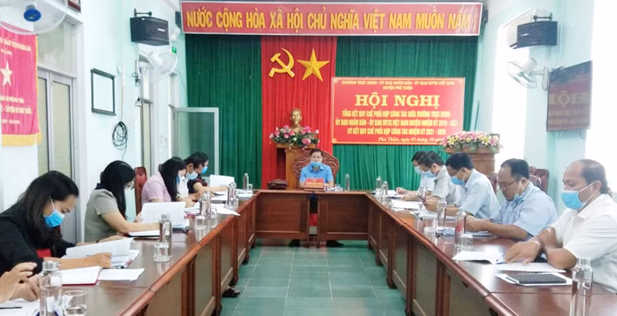  Quang cảnh kỳ họp. Ảnh: Hoa Mai 