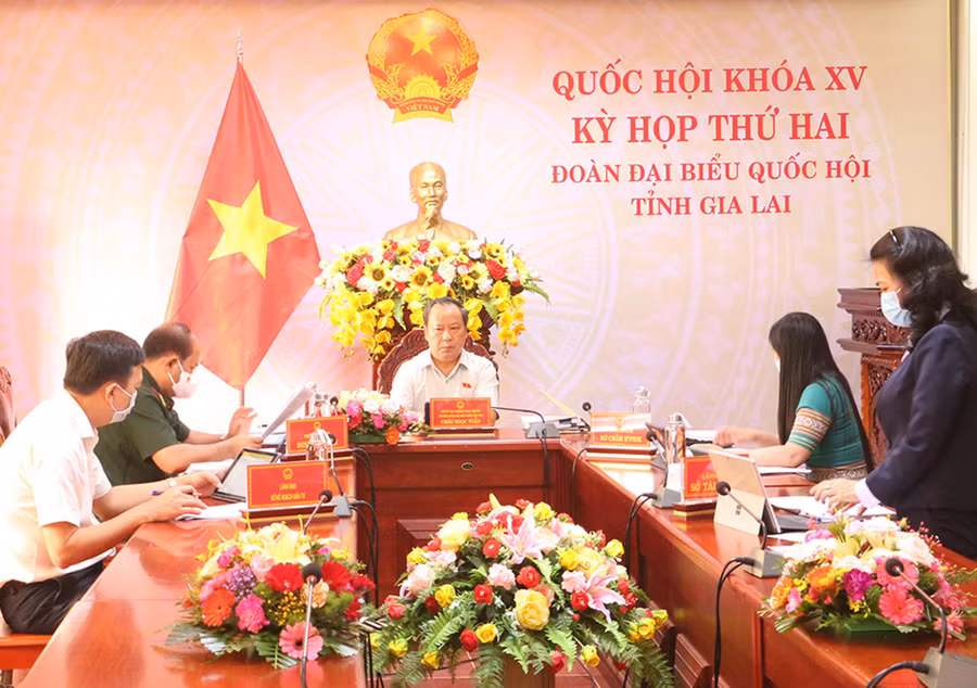 Quang cảnh phiên thảo luận tại tổ của Đoàn đại biểu Quốc hội tỉnh Gia Lai. Ảnh: Quang Tấn Quang cảnh phiên thảo luận tại tổ của Đoàn đại biểu Quốc hội tỉnh Gia Lai. Ảnh: Quang Tấn