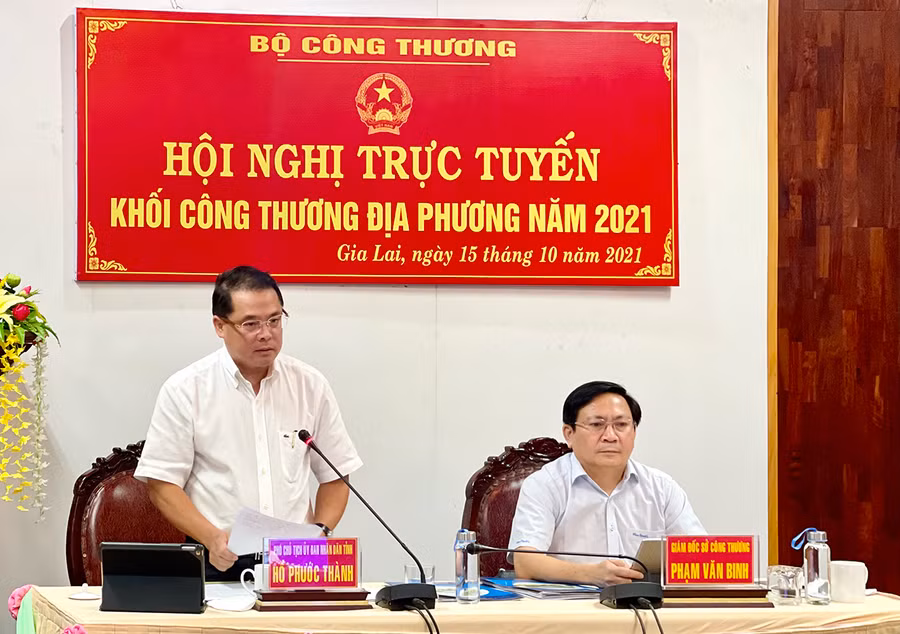  Phó Chủ tịch UBND tỉnh Hồ Phước Thành phát biểu ý kiến tại Hội nghị. Ảnh: Vũ Thảo