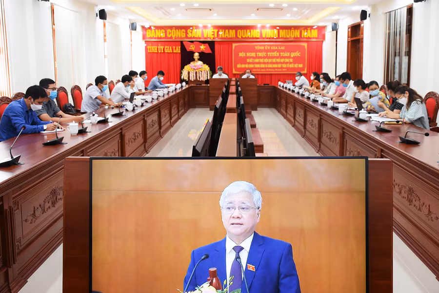  Đồng chí Đỗ Văn Chiến-Bí thư Trung ương Đảng, Bí thư Đảng đoàn, Chủ tịch Ủy ban Trung ương MTTQ Việt Nam phát biểu khai mạc hội nghị. Ảnh: Minh Nguyễn