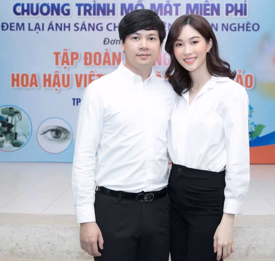 Người đẹp quê Bạc Liêu có cuộc sống hôn nhân viên mãn khiến khán giả ngưỡng mộ. Ảnh: FBNV