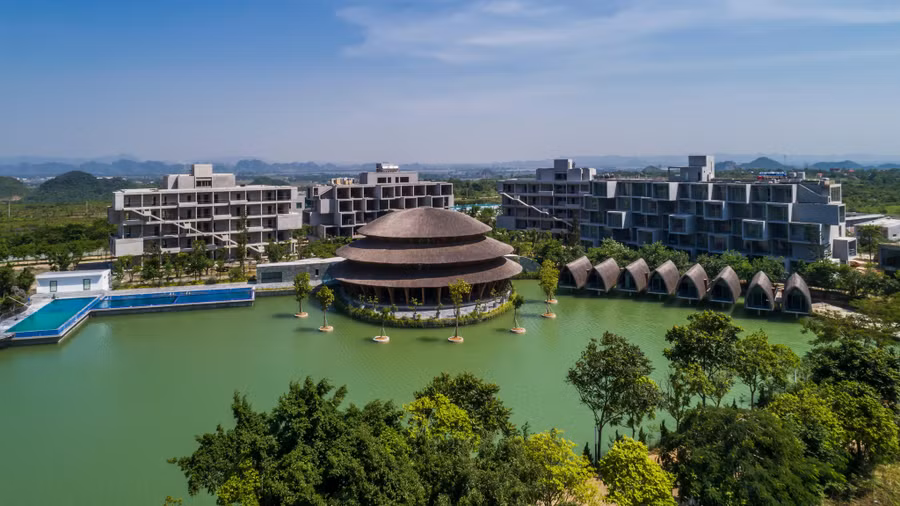 Nhà cộng đồng kết hợp nhà hàng Vedana. Ảnh: VTN Nhà cộng đồng kết hợp nhà hàng Vedana. Ảnh: VTN