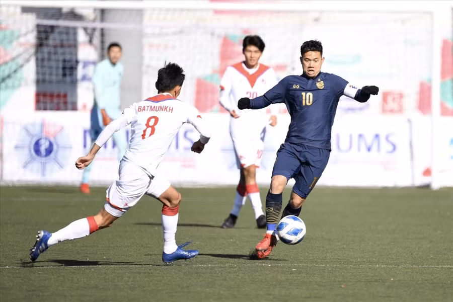 U23 Thái Lan dù được đánh giá cao hơn đối thủ U23 Mông Cổ nhưng cũng gây thất vọng với trận hòa 1-1. Ảnh: Siam Sport