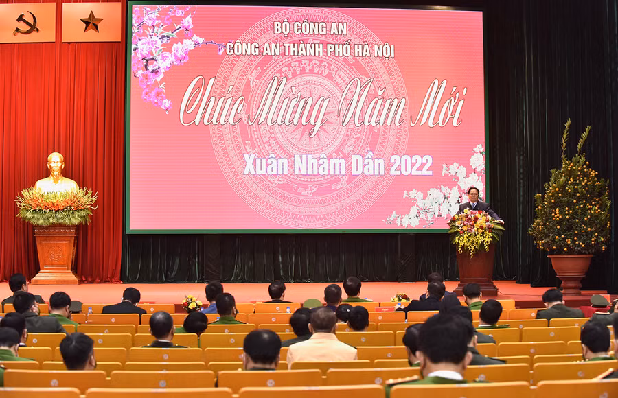  Quang cảnh buổi làm việc.