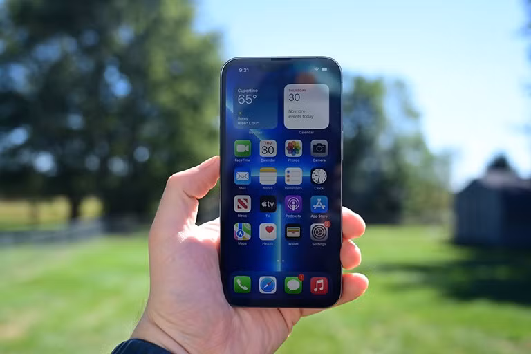 Bộ tính năng trên iOS 15 có thể kìm hãm việc triển khai iOS 15 đến người dùng. Ảnh: APPLEINSIDER
