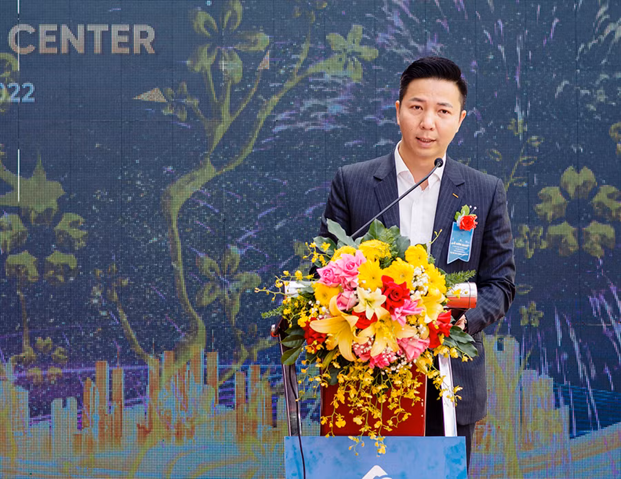 Ông Phạm Thanh Sơn-Chủ tịch Hội đồng quản trị Công ty cổ phần đầu tư bất động sản BSO phát biểu tại lễ bàn giao. Ảnh: Hà Phương