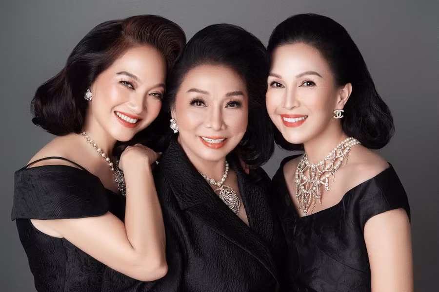 Mới đây, NSND Bạch Tuyết, NSND Lê Khanh và 