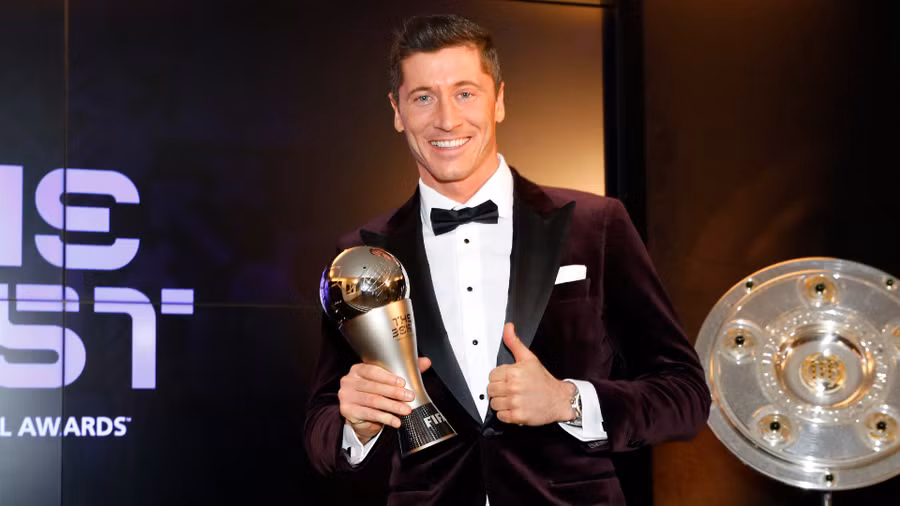 Lewandowski có năm thứ 2 liên tiếp chiến thắng ở giải The Best của FIFA. Ảnh: AFP