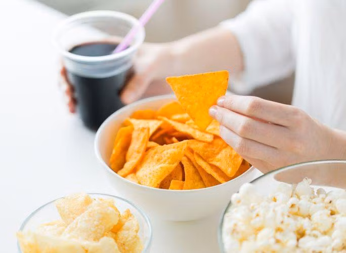 Muốn giảm cân, cần hạn chế đồ chiên. Ảnh: Shutterstock