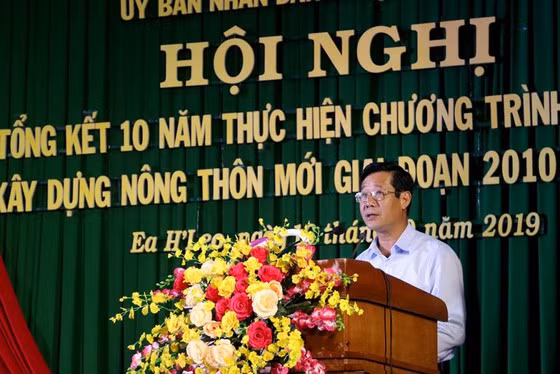 Ông Nguyễn Đình Viên, nguyên Bí thư Huyện ủy Ea H'leo bị kỷ luật cảnh cáo vì mắc nhiều sai phạm. Ông Nguyễn Đình Viên, nguyên Bí thư Huyện ủy Ea H'leo bị kỷ luật cảnh cáo vì mắc nhiều sai phạm