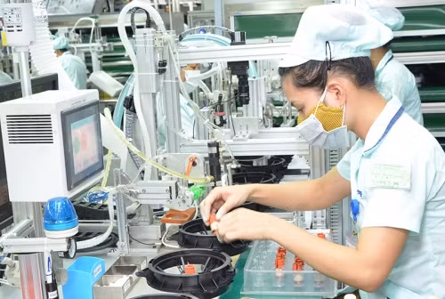  Đến năm 2025, cơ sở dữ liệu 4.000 hồ sơ công nghệ nước ngoài được tổng hợp; 400 công nghệ được chuyển giao. Ảnh: VGP