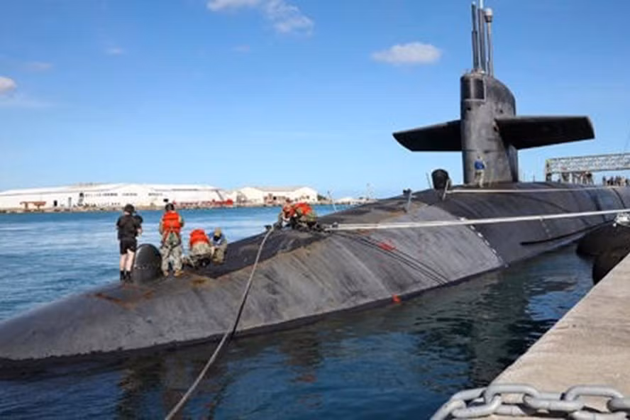 Tàu ngầm tên lửa đạn đạo của Hải quân Mỹ USS Nevada đã đến căn cứ hải quân Guam ngày 15.1. Ảnh: Hải quân Mỹ Tàu ngầm tên lửa đạn đạo của Hải quân Mỹ USS Nevada đã đến căn cứ hải quân Guam ngày 15.1. Ảnh: Hải quân Mỹ