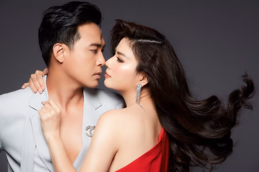 Chia sẻ thêm về kế hoạch đón năm mới, Kha Ly cho biết vì tình hình dịch bệnh còn nhiều phức tạp nên năm nay, cả hai sẽ đón một cái Tết đơn giản, ấm cúng. Ngoài việc chăm chút cho tổ ấm mới, họ cũng sẽ dành thời gian về chúc Tết người thân. Ảnh: NVCC