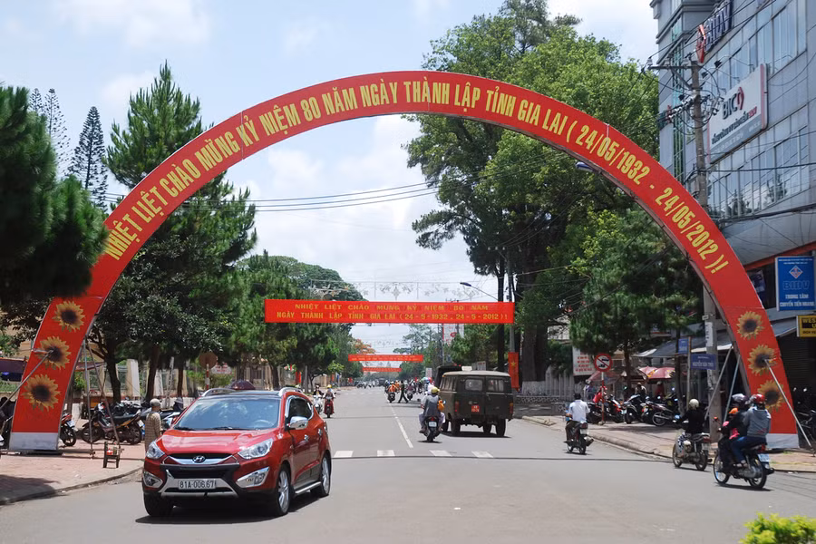 Gia Lai đón chào nhân kỷ niệm 80 năm thành lập tỉnh.