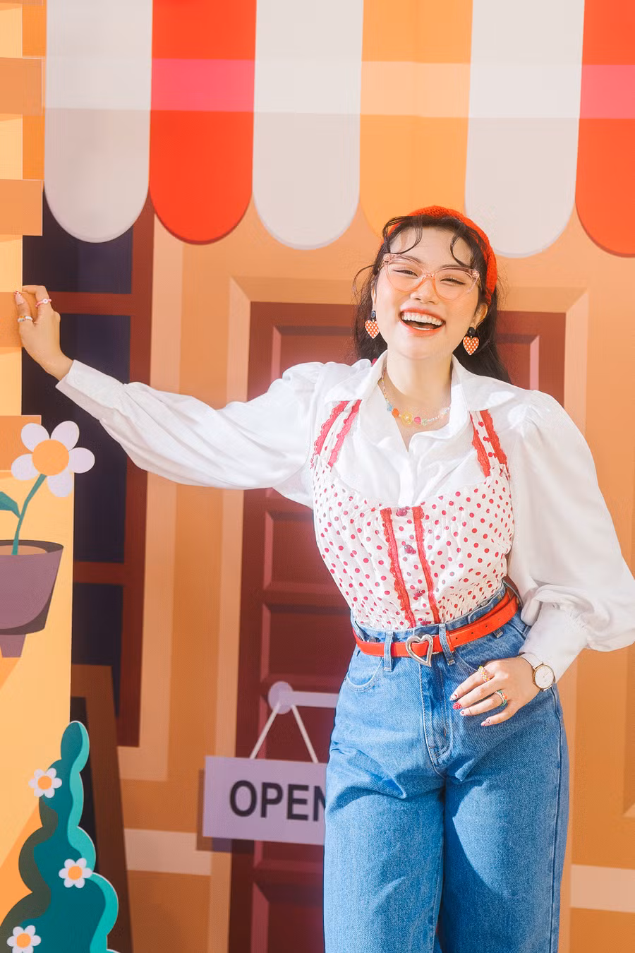 Phương Mỹ Chi mong muốn giới trẻ có thể tiếp cận được nhiều hơn với những nhạc phẩm nổi tiếng. Ảnh: NVCC