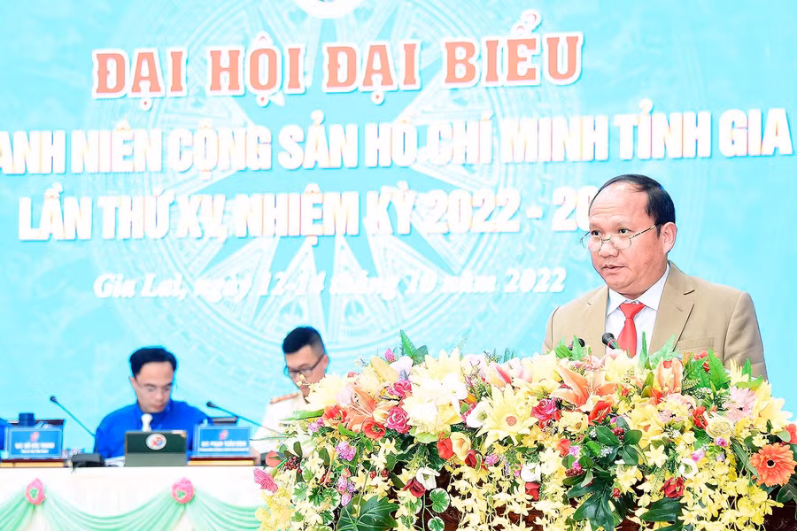 Đồng chí Rah Lan Chung-Phó Bí thư Tỉnh ủy, Trưởng ban Nội chính Tỉnh ủy phát biểu chỉ đạo Đại hội. Ảnh: Đức Thụy