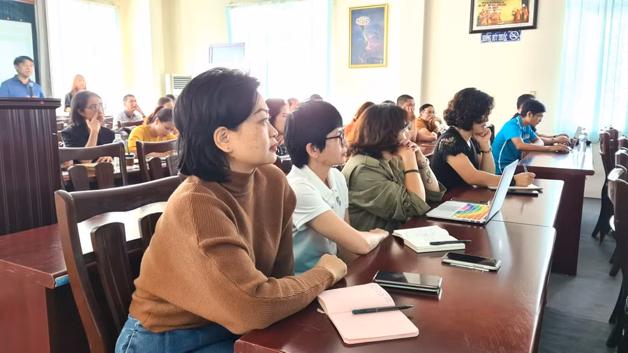 Các học viên tham gia khóa học. Ảnh: Ngọc Sang Các học viên tham gia khóa học. Ảnh; Ngọc Sang