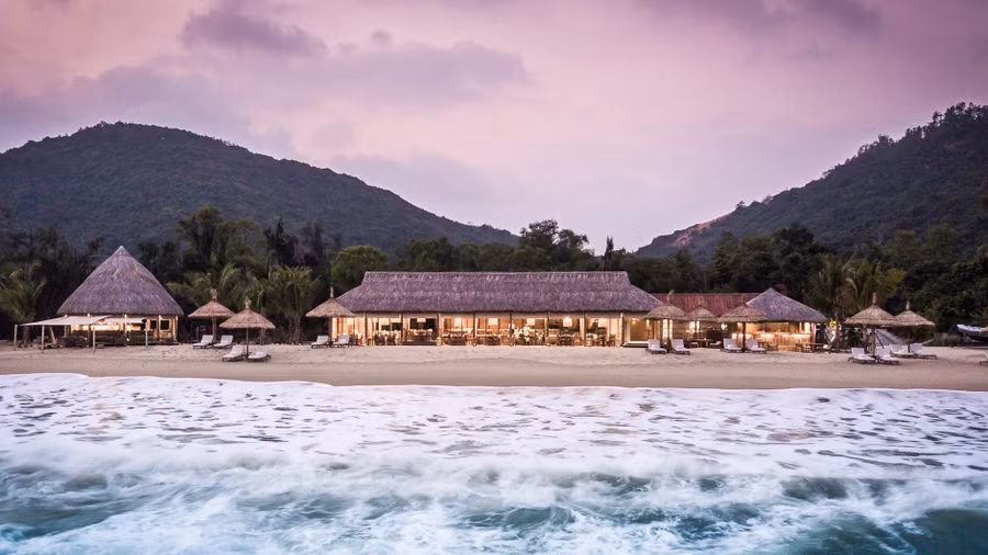 Zannier Hotel lãng mạn dưới ánh hoàng hôn Ảnh: Zannier Hotels Bāi San Hô