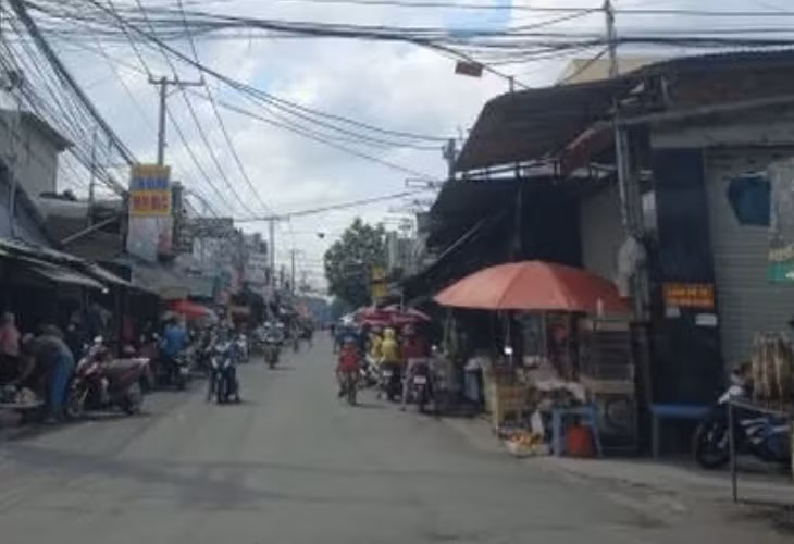 Khu vực chợ Thanh Hóa, nơi các đối tượng hẹn nhau để giải quyết mâu thuẫn. Ảnh: K.T
