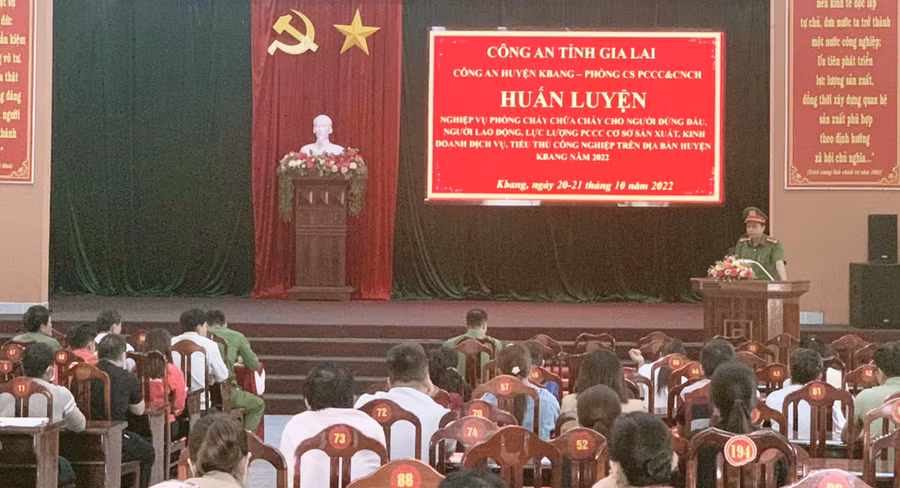 Quang cảnh buổi huấn luyện. Ảnh: Hồng Hạnh Ảnh: Hồng Hạnh