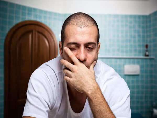 Mệt mỏi là dấu hiệu phổ biến cảnh báo thận không được khỏe (Ảnh minh họa)