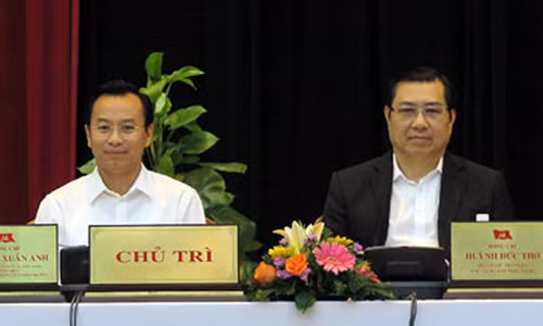  Chủ tịch UBND TP. Đà Nẵng Huỳnh Đức Thơ (phải) cùng Bí thư Thành ủy TP. Đà Nẵng Nguyễn Xuân Anh trong một cuộc họp - Ảnh: Báo Đà Nẵng