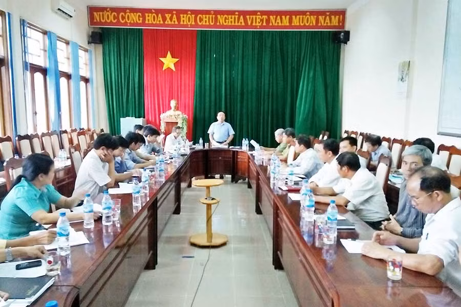  UBND huyện Kbang tổ chức Hội nghị triển khai công tác phòng-chống thiên tai trong mùa mưa bão 2017 sắp đến. Ảnh: Minh Ngân