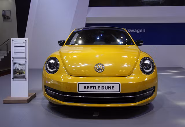 Chiếc Beetle được dán decal vàng giống phiên bản bản Dune xuất hiện vào năm 2016 tại Việt Nam.