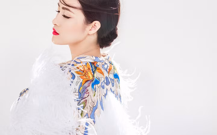  Đông Nhi cũng trở thành gương mặt đại diện của nhiều thương hiệu lớn.