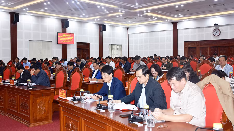  Các đại biểu tham dự hội nghị tổng kết công tác kiểm tra, giám sát, thi hành kỷ luật Đảng. Ảnh: Vĩnh Hoàng