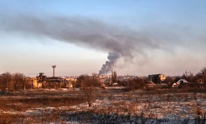 Soledar và Bakhmut thuộc tỉnh Donetsk gần đây là tâm điểm các đợt tiến công dữ dội của lực lượng Nga. Ảnh: The Guardian
