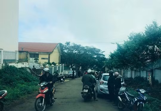  Ông Phạm Văn Thành được cho là đã treo cổ tự vẫn tại nhà riêng. Ảnh B.N