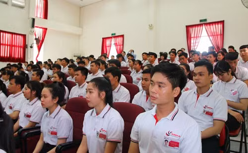 1 Với nhiều chính sách thu hút lao động hấp dẫn, Nhật Bản đang là sự lựa chọn hàng đầu của lao động Việt Nam 1 Với nhiều chính sách thu hút lao động hấp dẫn, Nhật Bản đang là sự lựa chọn hàng đầu của lao động Việt Nam
