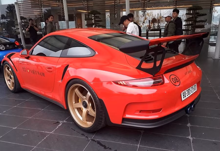 Porsche GT3 RS trị giá hơn 11 tỷ đồng được Cường 