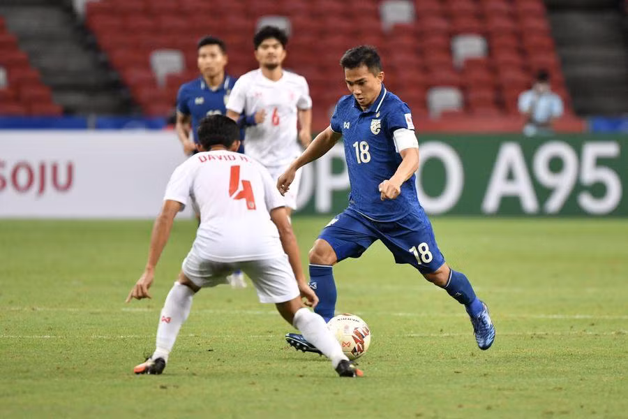 "Messi Thái" Chanathip mang băng thủ quân tuyển Thái Lan trong chiến thắng đậm trước Myanmar. Ảnh: SMMSport