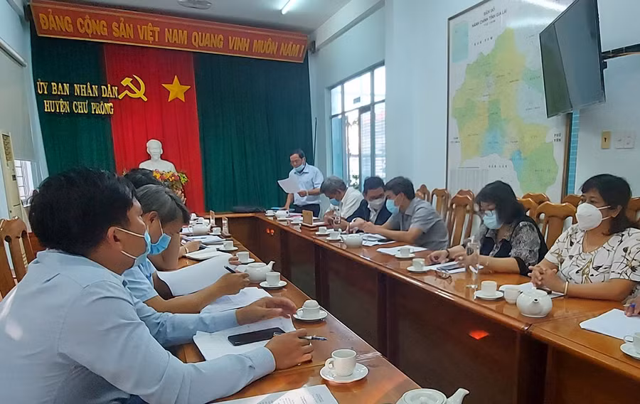 Quang cảnh buổi làm việc của đoàn giám sát HĐND tỉnh với UBND huyện Chư Prông. Ảnh: Nguyễn Tú Quang cảnh buổi làm việc. Ảnh: Nguyễn Tú