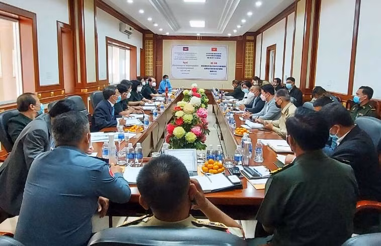 Quang cảnh buổi hội đàm. Ảnh: Hữu Lanh Quang cảnh buổi hội đàm. Ảnh: Hữu Lanh