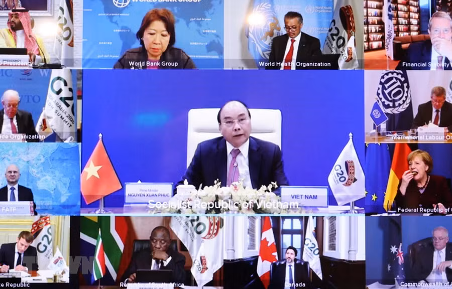 Thủ tướng Nguyễn Xuân Phúc phát biểu tại phiên thảo luận Hội nghị thượng đỉnh nhóm các nền kinh tế phát triển và mới nổi hàng đầu thế giới (G20) ngày 22/11. (Ảnh: Thống Nhất/TTXVN)