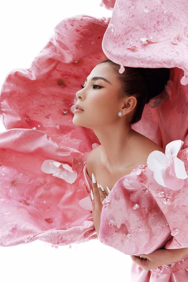Nàng Nhớ của 'Cát đỏ' tung bộ ảnh thời trang 'Nàng tiên hoa' ảnh 8