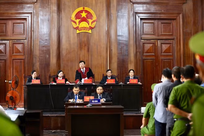 HĐXX tuyên án.