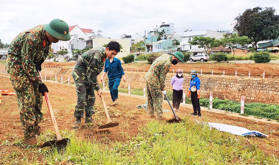  Công trình được triển khai nhằm góp phần xây dựng cảnh quan môi trường xanh-sạch-đẹp. Ảnh: Hồng Thương