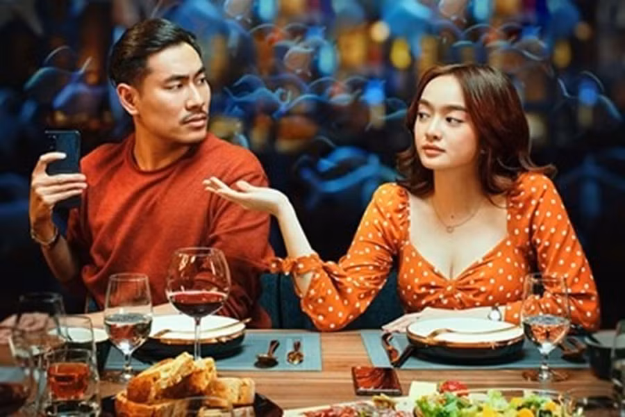 “Tiệc trăng máu” hứa hẹn sẽ gia nhập câu lạc bộ trăm tỉ của điện ảnh Việt. Ảnh: ĐPCC