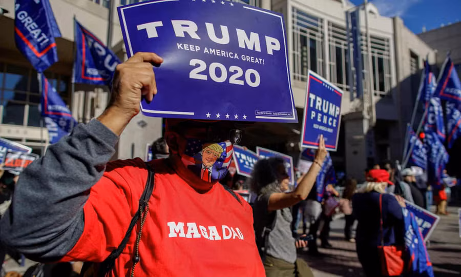 Người ủng hộ ông Trump vẫn tin kết quả sẽ đảo ngược.