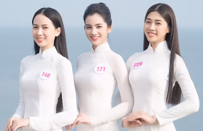 Sau khi có mặt tại Vũng Tàu, 35 cô gái xuất sắc nhất của Hoa hậu Việt Nam đã tích cực trải qua những hoạt động chuẩn bị cho các giải thưởng trong khuôn khổ cuộc thi như Người đẹp thời trang, Người đẹp biển, Người đẹp du lịch, Người đẹp thể thao.ẢNH: BTC