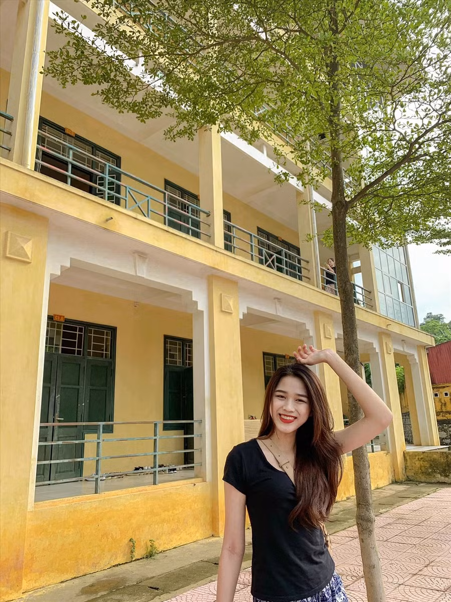Hình ảnh đời thường của tân Hoa hậu Việt Nam 2020 Đỗ Thị Hà. Ảnh: NV