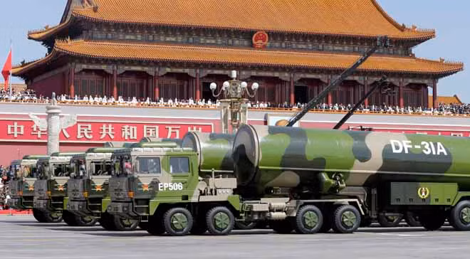  Tên lửa đạn đạo liên lục địa DF-31A của Trung Quốc.