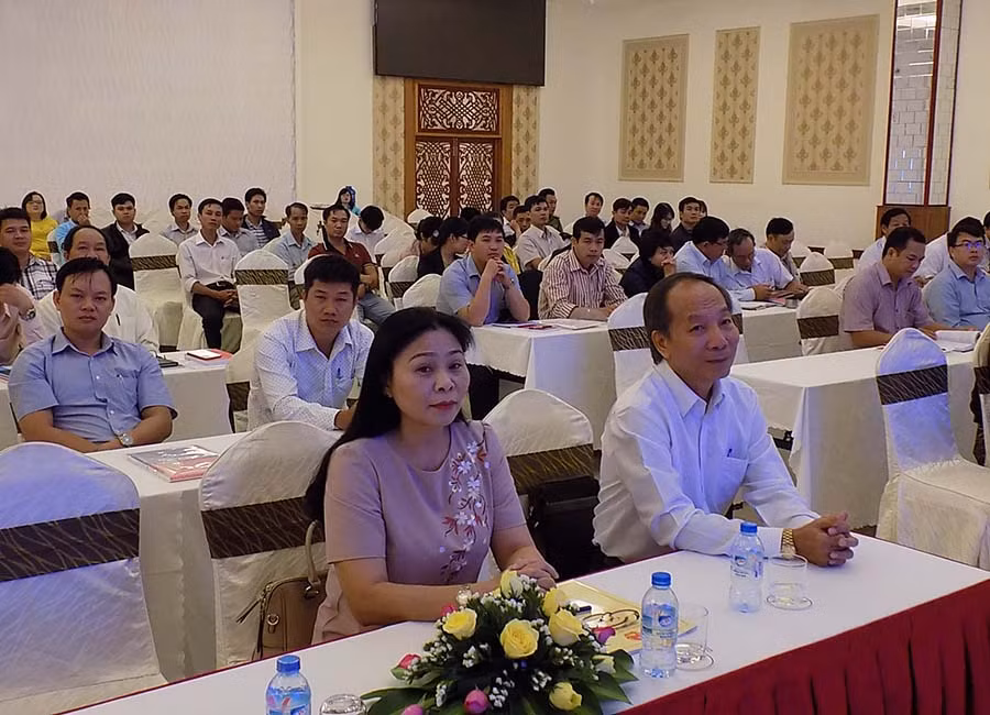 Đại biểu cán bộ làm công tác tôn giáo miền Trung và Tây nguyên. Ảnh: T.N Đại biểu cán bộ làm công tác tôn giáo miền Trung và Tây nguyên