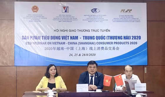 Hội nghị xúc tiến thương mại, kết nối giao thương hàng tiêu dùng Việt Nam - Trung Quốc do Bộ Công thương tổ chức ngày 28-8. Ảnh theo Cục Xúc tiến thương mại Hội nghị xúc tiến thương mại, kết nối giao thương hàng tiêu dùng Việt Nam - Trung Quốc do Bộ Công thương tổ chức ngày 28-8. Ảnh theo Cục Xúc tiến thương mại
